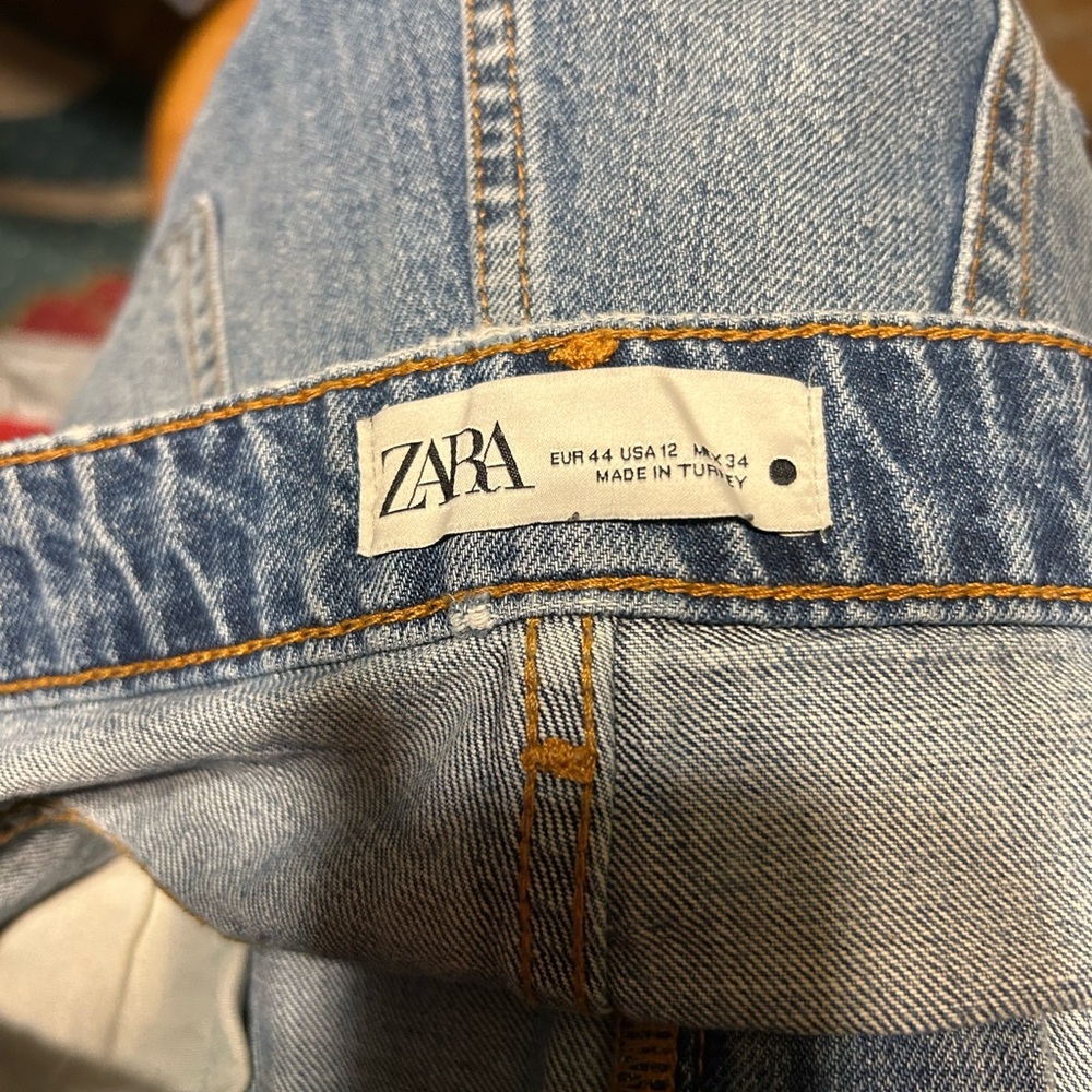 Zara The HW Jean Shorts - Picture 5 of 6